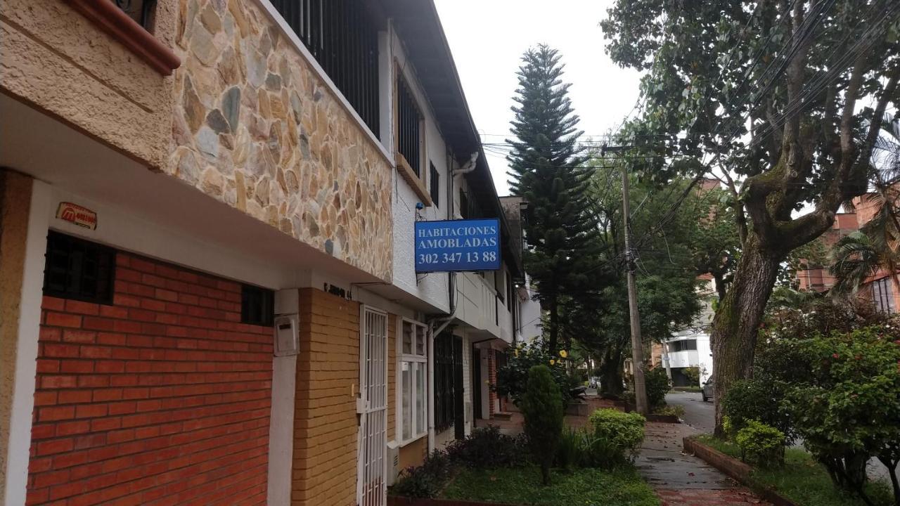 Hea Hospedaje Cerca Al Estadio Y La 70 Hotel Medellin Bagian luar foto