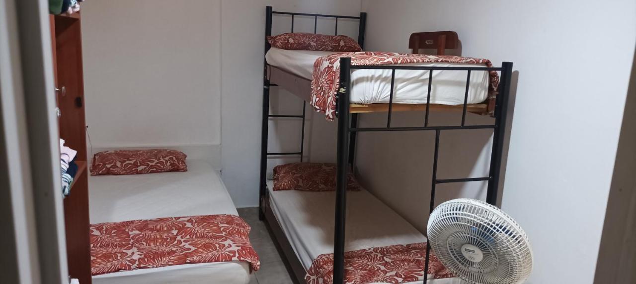 Hea Hospedaje Cerca Al Estadio Y La 70 Hotel Medellin Bagian luar foto
