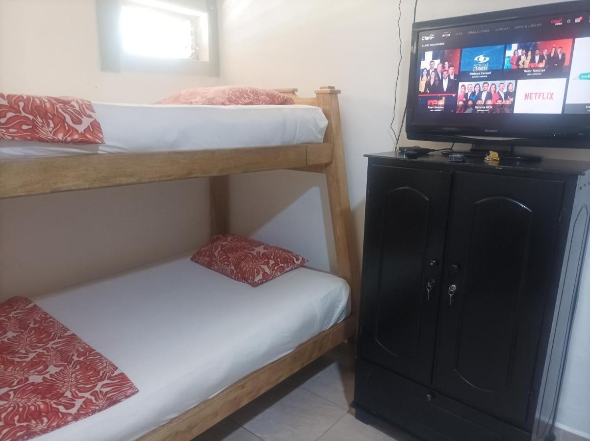 Hea Hospedaje Cerca Al Estadio Y La 70 Hotel Medellin Bagian luar foto