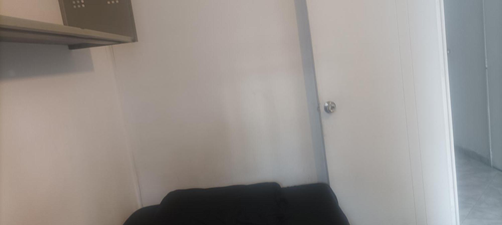 Hea Hospedaje Cerca Al Estadio Y La 70 Hotel Medellin Ruang foto